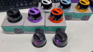 Outdoor G300 Bluetooth Speaker 5W Wireless Portable Mini Travel Stereo Speaker With Rgb Color Light And Phone Holder For Ios