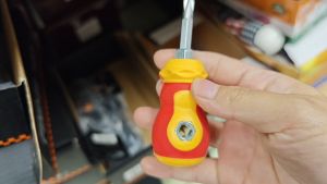 Obeng Cebol Bolak Balik Diameter 6mm Plus Minus Gagang Karet Mini