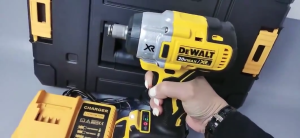 Original Impact Wrench Heavy Duty Japan Electric Wrench With Charger Hammer Drill Power Tools Cordless Impact Drill Brushless 2 Battery Cordless Drill Power Tools