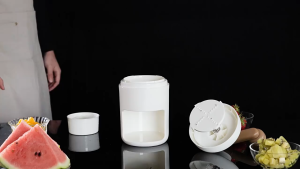 Home hand-cranked ice maker small manual ice crusher for stalls no need to plug in smoothie blender