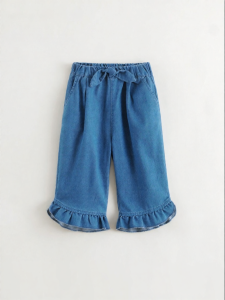 Marc&Janie | Soft Lace Decorative Girls Capri Pants