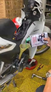 Nhớt Express Lube Ultra +Power 10W40_lon 1Lít Full tổng hợp dành cho xe máy