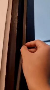 เทปโฟม EVA เทปโฟมกาวในตัวหน้าเดียวติดไว้ที่ประตู/หน้าต่าง ป้องกันการชน เสียง แมลง และป้องกันไม่ให้เครื่องปรับอากาศเข้ามา ความหนา 3 มม.