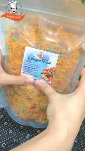 [HCM]1KG KHÔ GÀ LÁ CHANH (đóng hủ)- Saigon Food