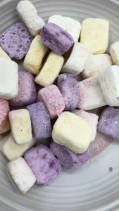 ขนมโยเกิร์ตก้อนฟรีซดราย โยเกิร์ตอบกรอบ ขนมโยเกิร์ตกรอบ ขนมโยเกิร์ตก้อน ขนาด 500/250/100 กรัม