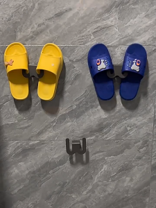 ALX MALAYSIA Toilet Rust-Free Metal Alloy Punch-Free Bathroom Slipper Hook Rack Wall Mounted Shoe Hanger Drying Storage Hook Cangkuk Selipar 拖鞋挂钩