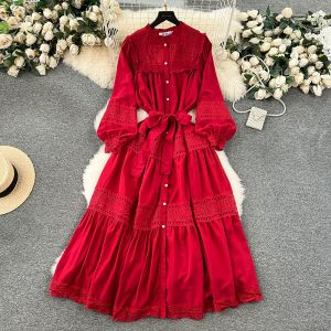 Gỗ Ngọt Ngào Tai Vòng Cổ Dài Mỏng Phù Hợp Với Rỗng Ren Nối Phong Cách Pháp Bong Bóng Tay Đầm Nữ Mùa Xuân Cao Cấp Váy Midi