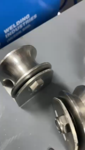 2 1/2" Inchi / 65MM Roller With Bracket UV / 1(U) / UV SPRING / 1(U)SPRING / V / 6/8(U) [ Stainless Steel ] ( 1PCS )