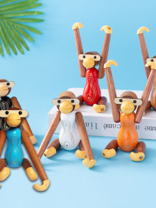 Creative Solid Wood Monkey Figurine Small Hanging Decoration Wooden Hole Board Home Decor Toy Doll Childrens Room Good Luck Doll
