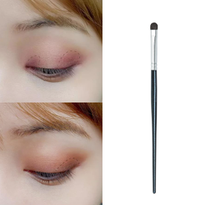 Black Suri Makeup Brush for Eyeshadow Blending and Lower Lid Application Flat Head Goat Hair Brush for Any Skin Type