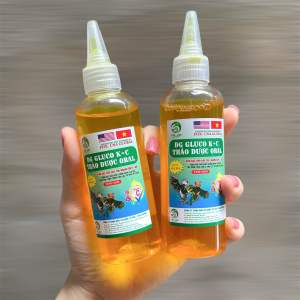 ĐIỆN GIẢI-ĐG GLUCO K+C GÀ ĐÁ (100ml) giúp chống nóng chống hóc mát gà tăng cường sinh lực khoẻ gà cung cấp vitamin.
