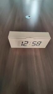 YILQQPER นาฬิกาเครื่องตกแต่งฝาผนัง LED นาฬิกาดิจิตอล3Dนาฬิกาแขวนผนังอัจฉริยะนาฬิกาปลุกตั้งโต๊ะโต๊ะสำนักงาน（ผลิตภัณฑ์บางอย่างมีอยู่ในสต็อกในท้องถิ่นสามารถจัดส่งได้ 2-3 วันปริมาณ จำกัด）