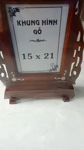 Khung ảnh thờ gỗ có chân 15x21 có 2 màu nâu và đen bền đẹp chắc chắn chống ẩm mốc cong vênh