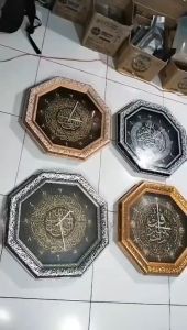 Jam Dinding Kaligrafi Besar Ukuran 47x47 cm Motif Ayat Kursi