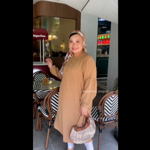 Plus Size (2XL-5XL) Tanglung Besar Bindik Baju Daily Button Embroidery Long Blouse Muslimah (4885)