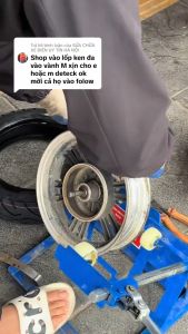 Máy ra vào vỏ xe máy - Xe điện tặng kèm lơ via trợ lực vào lốp