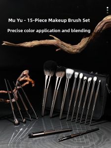 Lades | Bộ Cọ Trang Điểm Đa Năng Lông Thú 15 Cây