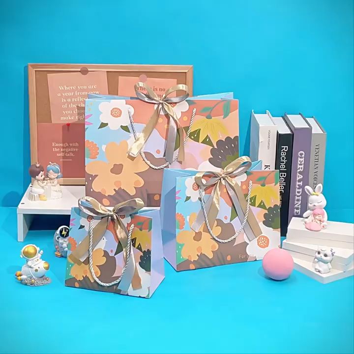 Paper Bag Tebal Premium Import Dengan Pita Motif Burung dan Bunga