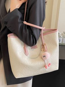 Korean Style Casual Large Capacity Womens Tote Bag Fashionable All-Match Commuter Shoulder Bag for Spring Summer