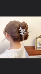 Jepit Rambut Korea Bahan Alloy 11.3cm Motif Kupu Kupu Jurai Mutiara Jedai Logam Rumbai HCM012