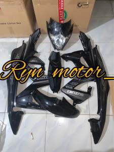 cover full body halus suzuki Satria Fu facelift hitam plus striping/stiker