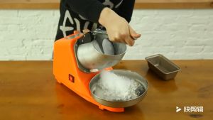 Mesin Serut ES VIPOO V-9300: Mesin Giling Es Ice Crusher Machine 2 Pisau Ganda