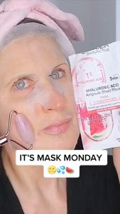 Mặt Nạ Cấp Ẩm Garnier SkinActive Hyaluronic Acid Sheet Mask Watermelon 15g Chiết Xuất Dưa Hấu