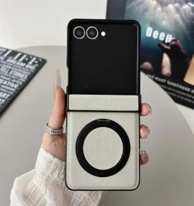 Hinge Protection For Samsung Galaxy Z Flip 8 7 FE 6 5 4 3 Flip7 Flip6 Flip5 Magnetic Case 360 Rotating Ring Holder Leather Cover