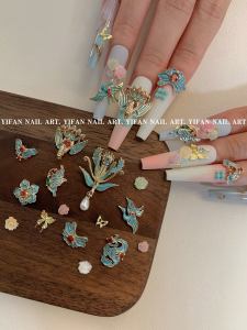 Yifannail [a Chaplet and Official Robes] Chinese Style Traditional Xiuhe Wedding Nail High-Definition Zircon Phoenix Nail Ornament R20