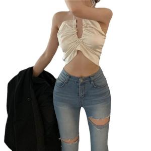 เสื้อกั๊กสายเดี่ยวคอวีแขนกุดสำหรับผู้หญิงในช่วงฤดูร้อนปี 2022 เสื้อชั้นในเข้ารูปเอวสั้น แฟชั่นลำลอง สีพื้น