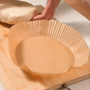 Kertas air fryer size BESAR / Kertas Minyak /Baking Paper Alas Tahan Minyak Sekali Pakai (50 lembar)