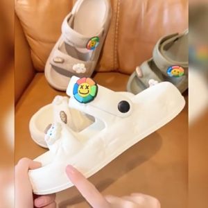 TKGirl องเท้าแตะแฟชั่น 2 ตัวการ์ตูนติดสุดน่ารัก รองเท้าแตะผญแต่งสายรัดส้น 2 เส้นพื้นนุ่ม สบาย