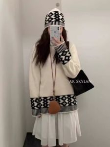 Early Winter Fair Island · Lazy Relaxed Contrast Color Jacquard Large Sweater Female 2024 New Arrival Winter Fancy Knitwear