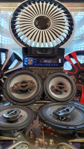 Máy phát nhạc liền Amply CAROZELLA pioneer DEH 490. tính năng USB/AUX/CD MP3/OUT PUT RCA.
