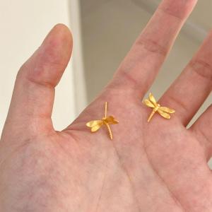 Elegant Golden Dragonfly Stud Earrings Womens Small Fashionable Butterfly Design Unique Fresh Outfit Alloy/Dipped Silver/Dipped Gold