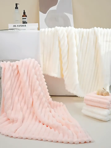 Coral Velvet Towel Japanese Bath Towel Faster Drying Water Absorption 2025 New