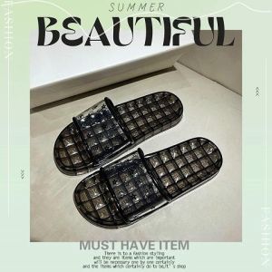 LiShops ใหม่ รองเท้าแตะแฟชั่น รองเท้าแตะยางแบบใส ดีไซน์สวย ใส่ใช้งานในห้องน้ำดีมาก วัสดุยางใส่แบบนิ่มใช้งานดีเลยและแอบบอกราคาถูกมากกก