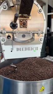 HQ/R เมล็ดกาแฟคั่วเข้ม Dark Roast - Signature Blend