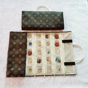 Portable Jewelry Storage Bag for Bracelets And Earrings Travel Exhibitions Convenient Carry-On Necklace Handbag Chain Bag