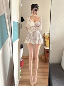 CHANGTONG | French Style Lace Waist-Shaping Prettily Designed Short Dress for Petite Figures
