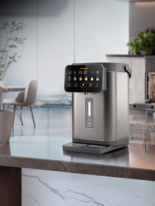 Ti Living | Ấm Điện Titanium với Tưới Nước Tự Động và Điều Khiển Nhiệt Độ