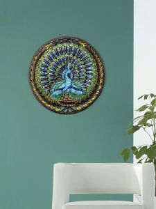 กำแพงนกยูง แผ่นไม้แกะต้นไม้ นกยูงปัดสีีงานฝีมือ แผ่นติดผนัง กลมแกะไม้สักทอง ของตกแต่งโรงแรม ตกแต่งบ้าน ขนาด 90cm