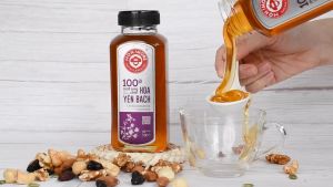 Combo 2 chai: Mật ong chín Honimore Hoa Yên Bạch 500g/chai  +  Mật ong chín Honimore Hoa Xuyến Chi 500g/chai - mật ong rừng nguyên chất