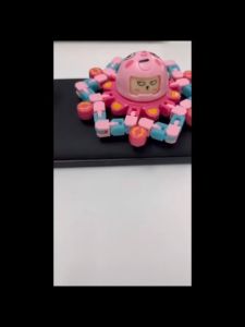 Gasing Jari Muka Berubah Mainan Berputar Bercahaya Latihan Fokus Kanak Kanak Anti Stres Mainan Putar Transforming Face Fidget Spinner Glow in Dark Stress Relief Rotating Toy Kids Focus Training Decompression Spinner 变脸机械指尖陀螺夜光可变形解压益智旋转玩具儿童专注力训练发光魔幻玩具 A434