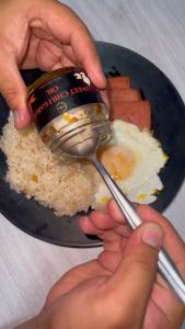 Golden L.A Kitchen Bigger Size 300mL of Sweet Chili Garlic Oil | Chili Garlic Oil | Chili Sauce | Chili Oil Ph