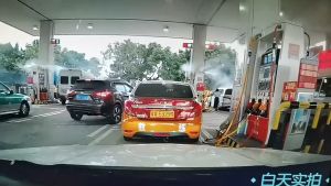 Camera hồng ngoại 4 led 5 kim ống kính VGA ba đêm.