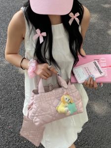 Original Design Beige Strawberries Pattern Handbag Diamond Grid Single Shoulder Bag Polyester Lining Zipper Closure Casual Tote Bag