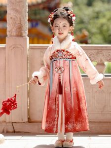 ชุดเด็กผู้หญิงฤดูหนาว 2024 ใหม่ ชุดกระโปรงยาวบุขนแกะสไตล์โบราณสีแดงอบอุ่นสำหรับงานวันเกิดและงานปีใหม่