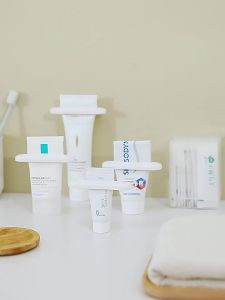 FaSoLa | Toothpaste Squeezer Lazy Cream Extruder Manual Presser