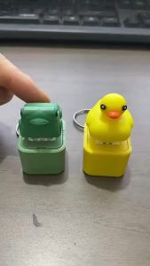 Móc Khóa Đồ Chơi Ếch Kêu Có Thể Sạc Lại Với Âm Thanh & Đèn LED Đồ Chơi Giảm Stress Vui Nhộn Dành Cho Cả Nam Và Nữ Chất Liệu Nhựa